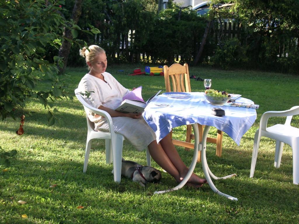 Maenni Guesthouse Haapsalu Δωμάτιο φωτογραφία