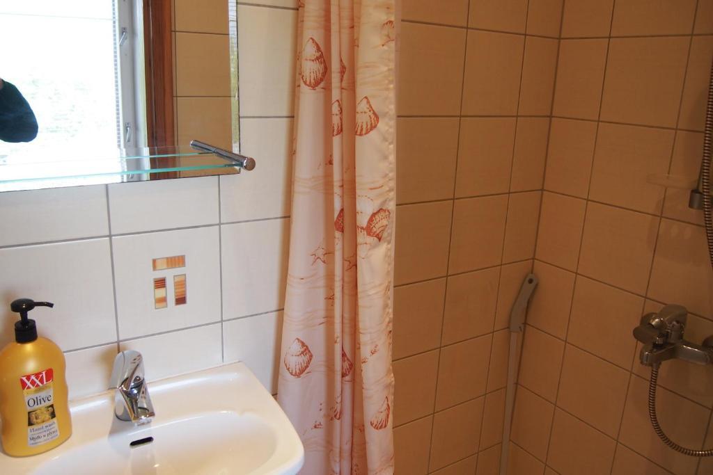Maenni Guesthouse Haapsalu Δωμάτιο φωτογραφία